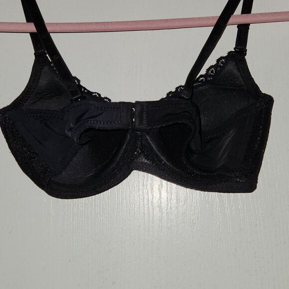 Gorgeous Bra - Picture 3 of 4